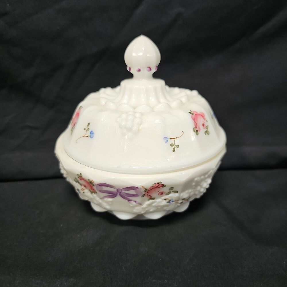 Westmoreland Milk Glass 4.75"x5" Powder Trinket Box Panel Grape Painted Floral